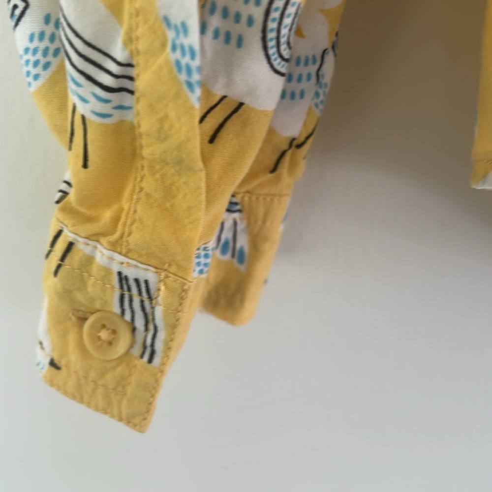 Beachlunchlounge Yellow Bird Pattern Lighweight Button Up LS shirt Sz small - Picture 4 of 10